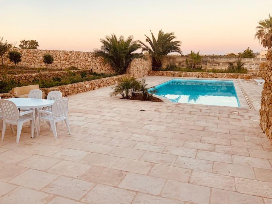 Farmhouse Villa With Large Pool And Garden In Gozo Gharb  Exterior photo